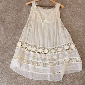 Free People superfine cotton 23.5” Bust/32” Length